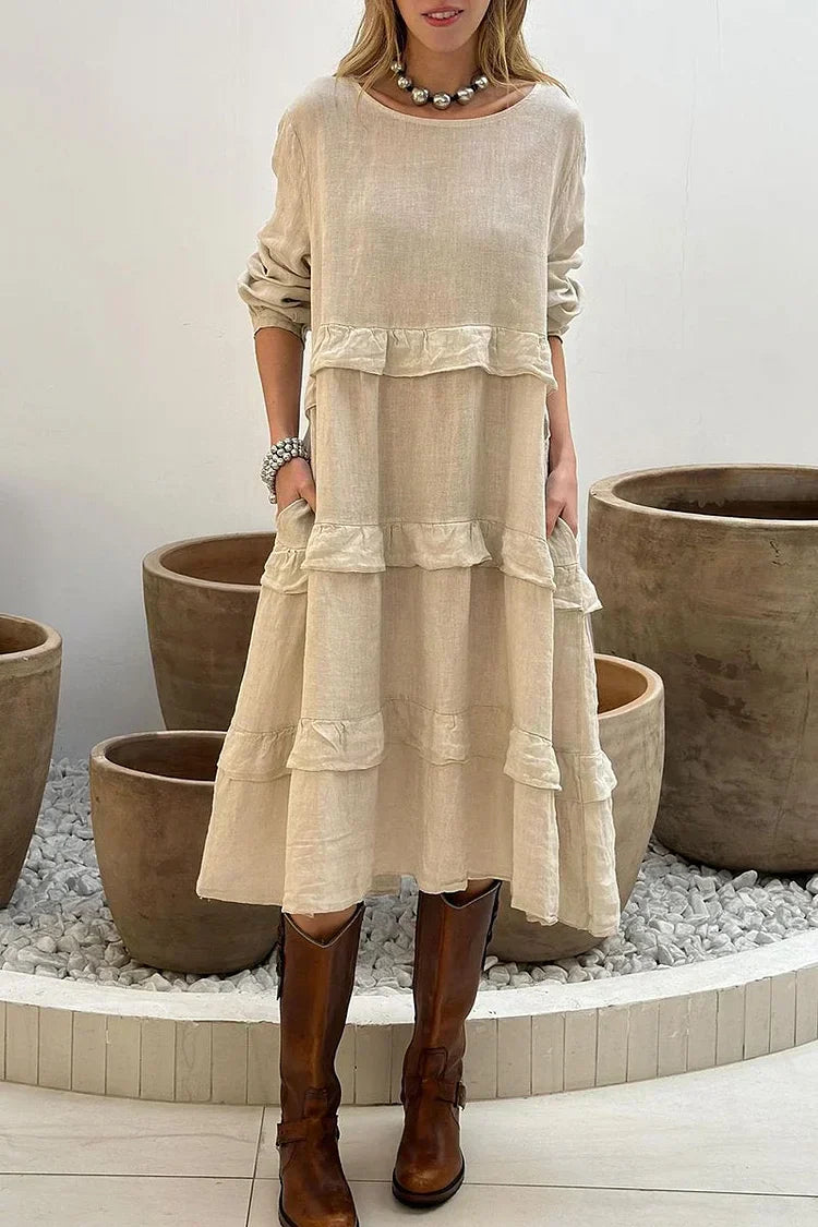Langärmeliges Damenkleid mit Rundhalsausschnitt und Rüschenbordüre