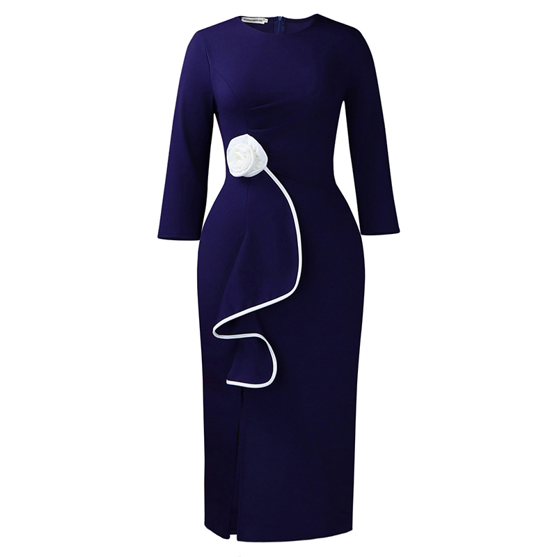 Elegantes, figurbetontes Kleid mit Rundhalsausschnitt und Rüschen