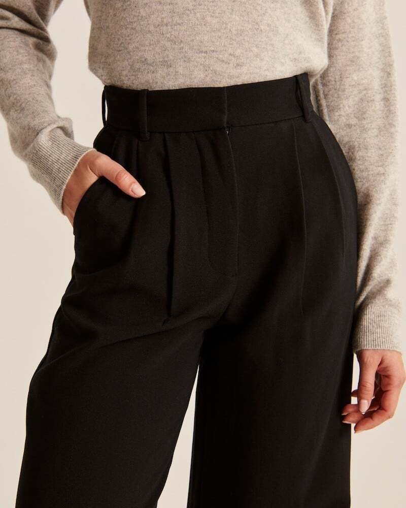 Leichte, geschneiderte Flare-Hosen
