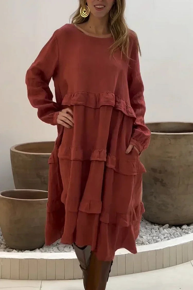 Langärmeliges Damenkleid mit Rundhalsausschnitt und Rüschenbordüre