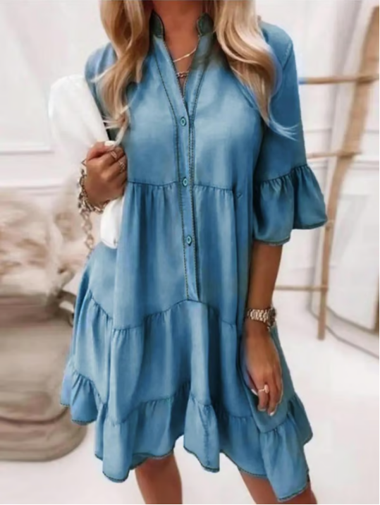 👗Sommerkleid mit Rüschenbesatz und V-Ausschnitt – Leichter Denim-Look