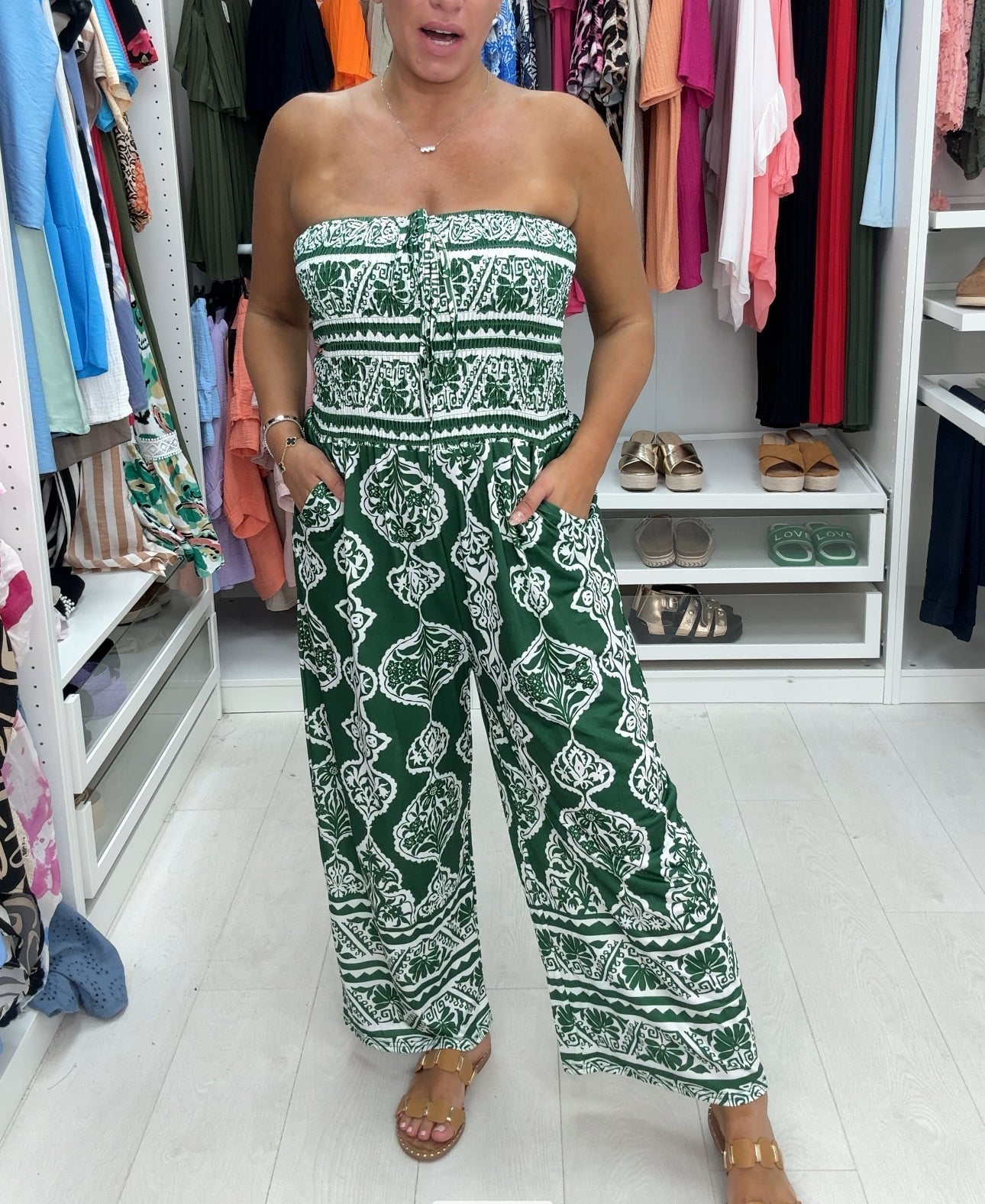 Jumpsuit mit elastischer Brustpartie und Mosaik-Print