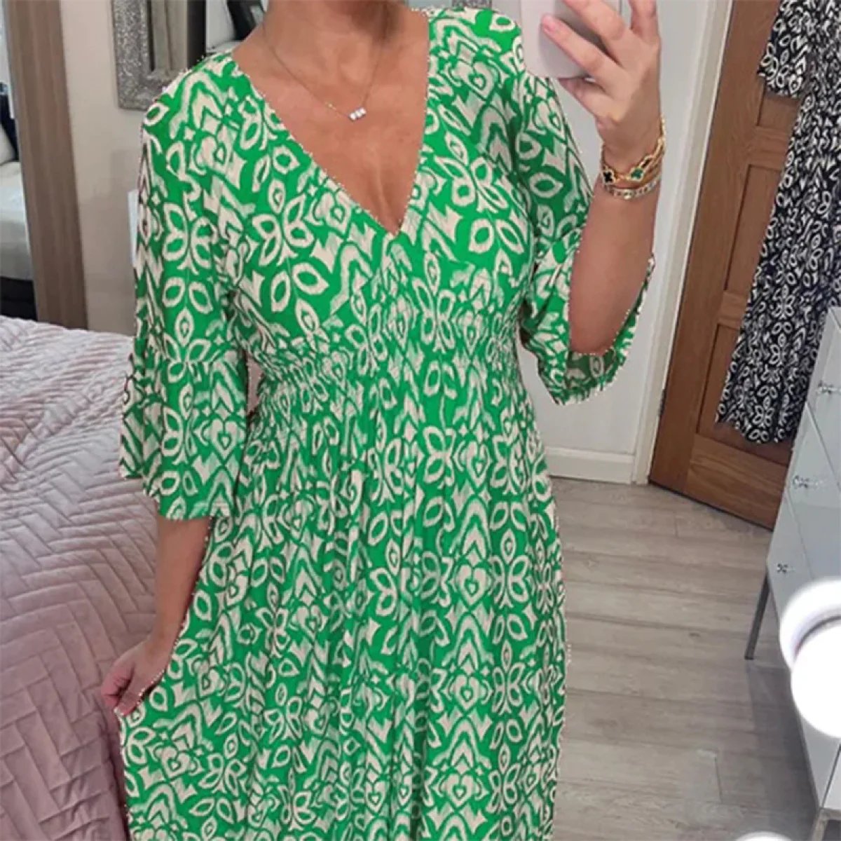 🔥HEIßER VERKAUF 52% RABATT🔥Blumenkleid mit V-Ausschnitt
