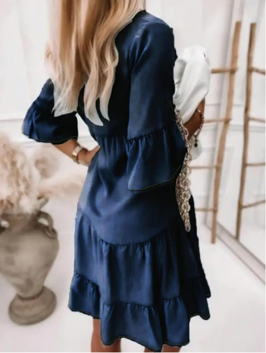 👗Sommerkleid mit Rüschenbesatz und V-Ausschnitt – Leichter Denim-Look