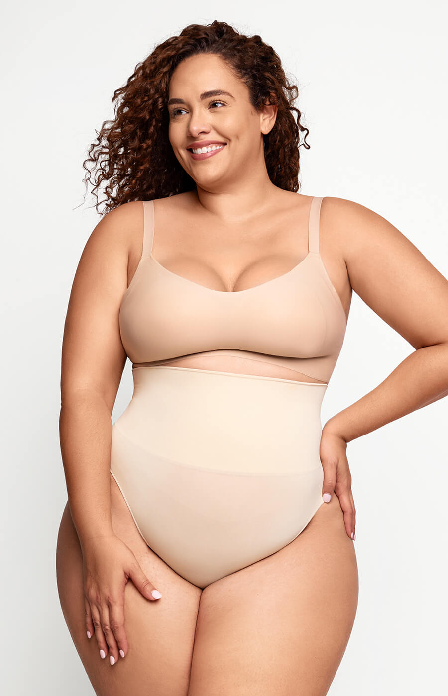 Bauchkontrollierender Shapewear-Tanga