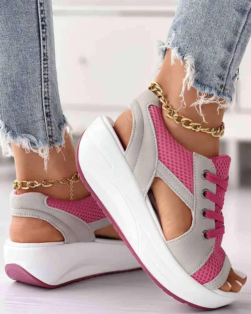 🔥Muffin-Sandalen mit kontrastierenden Einsätzen und Ausschnitten zum Schnüren
