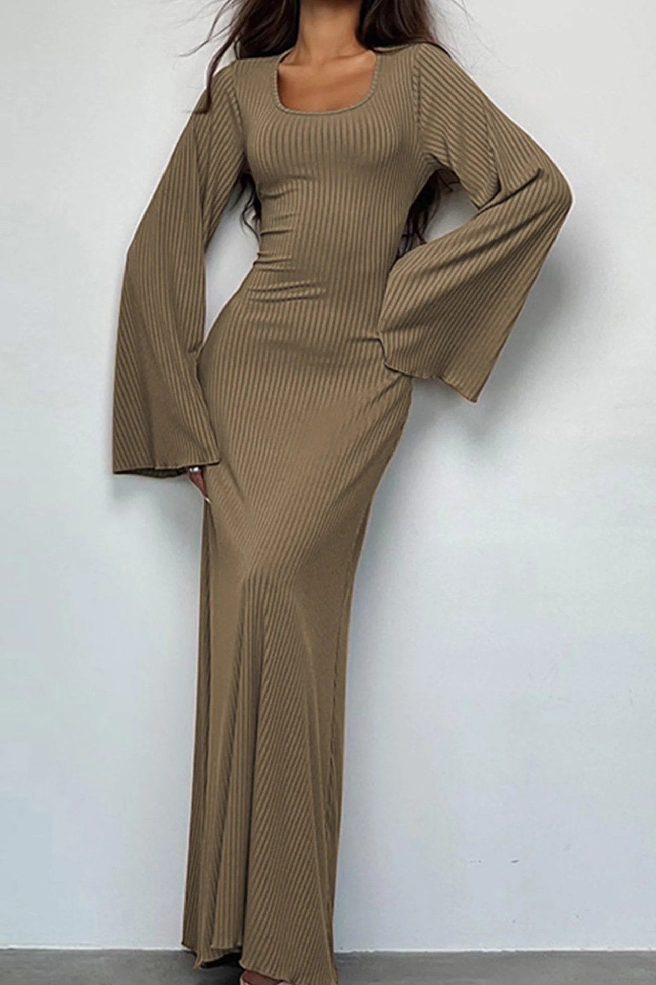 Langärmliges, Lockeres Freizeitkleid mit Schlitz