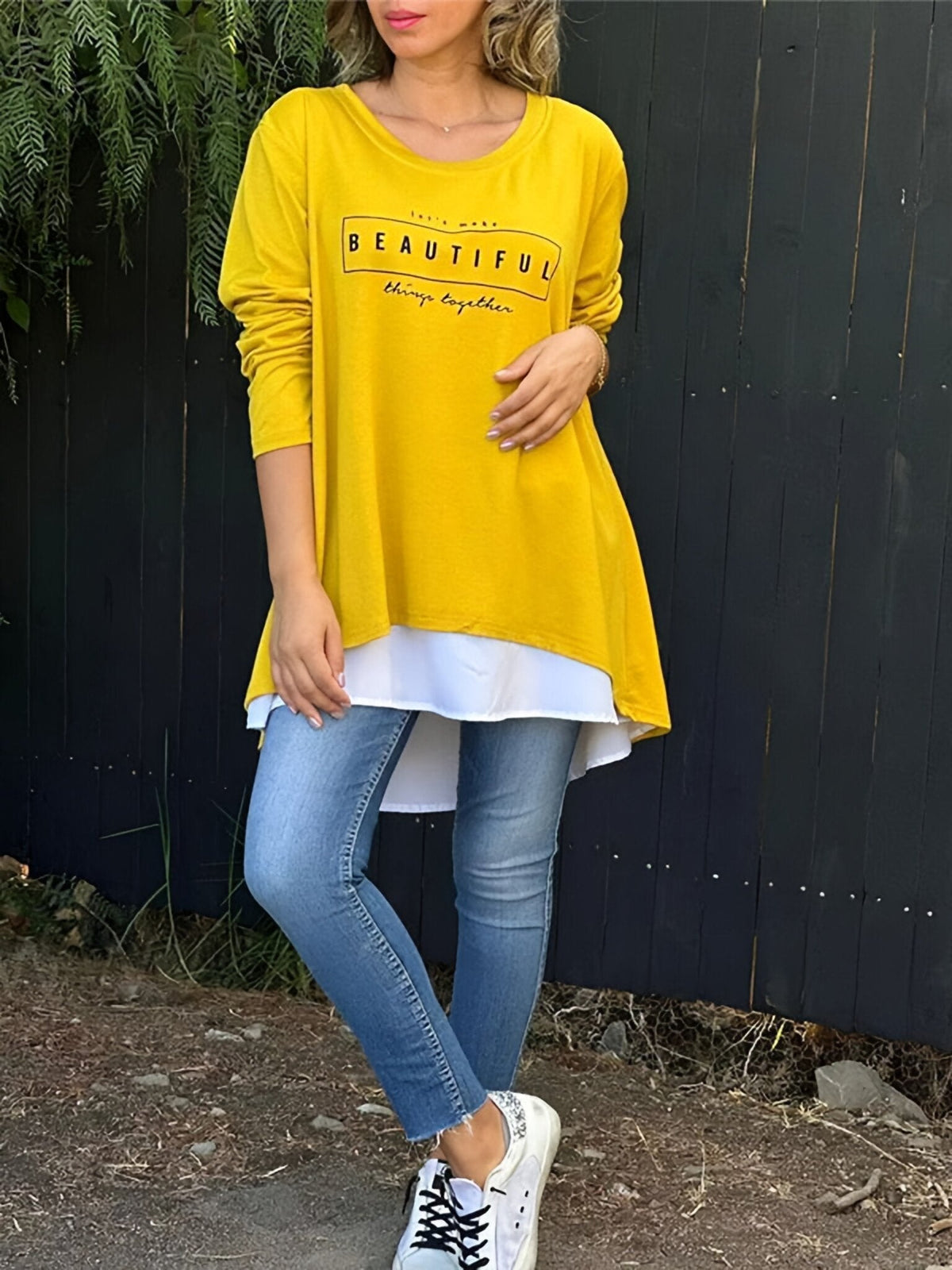 Zweiteiliges T-Shirt mit langen Ärmeln und Buchstabendruck