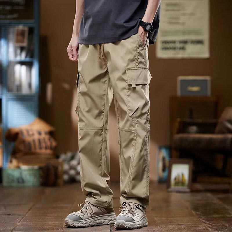 Entspannte Wander-Cargohose für Herren