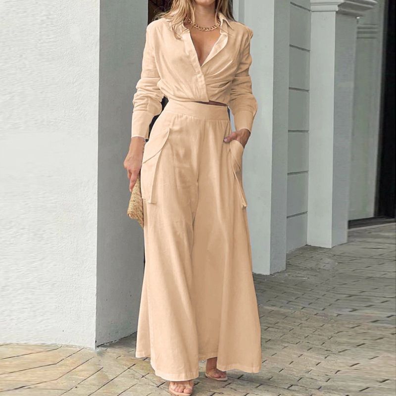 Elegantes zweiteiliges Set: langärmliges Oberteil mit Bündchen und Hose mit hoher Taille
