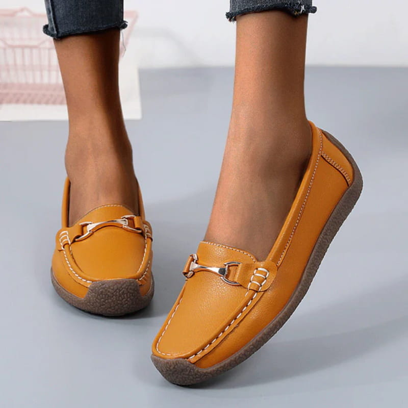 Flache, modische, bequeme, atmungsaktive, lässige Leder-Loafer
