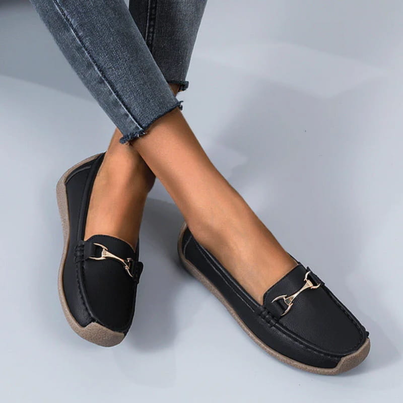 Flache, modische, bequeme, atmungsaktive, lässige Leder-Loafer
