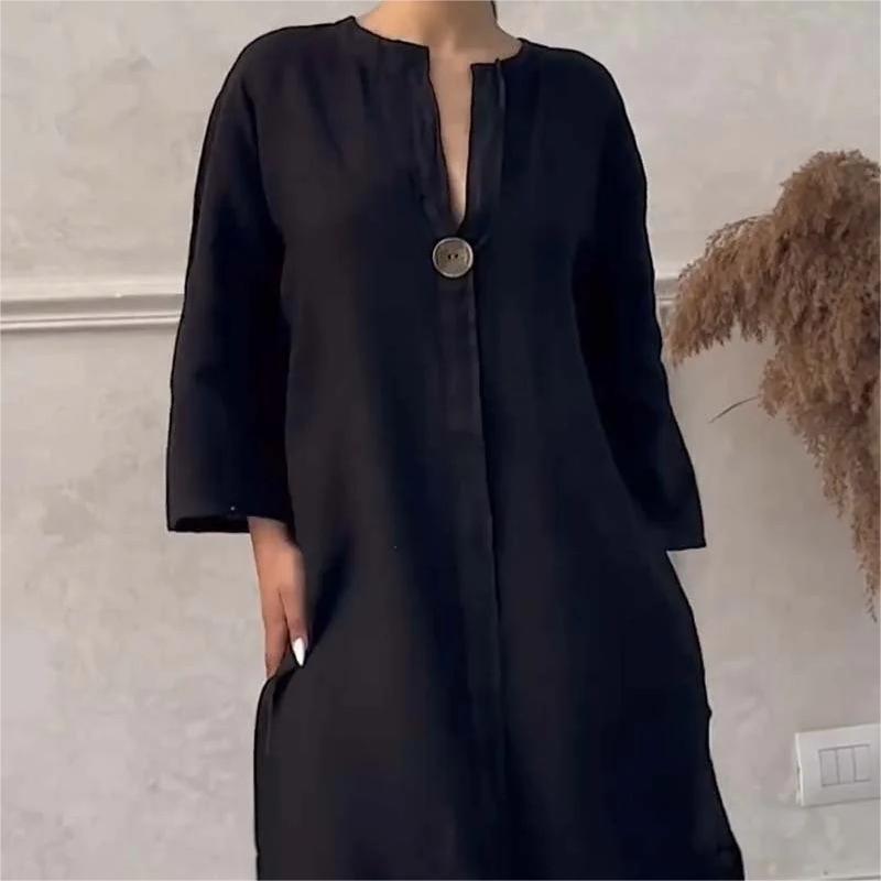 Lässiges, atmungsaktives Kleid in Volltonfarbe mit 3/4-Ärmeln und V-Ausschnitt
