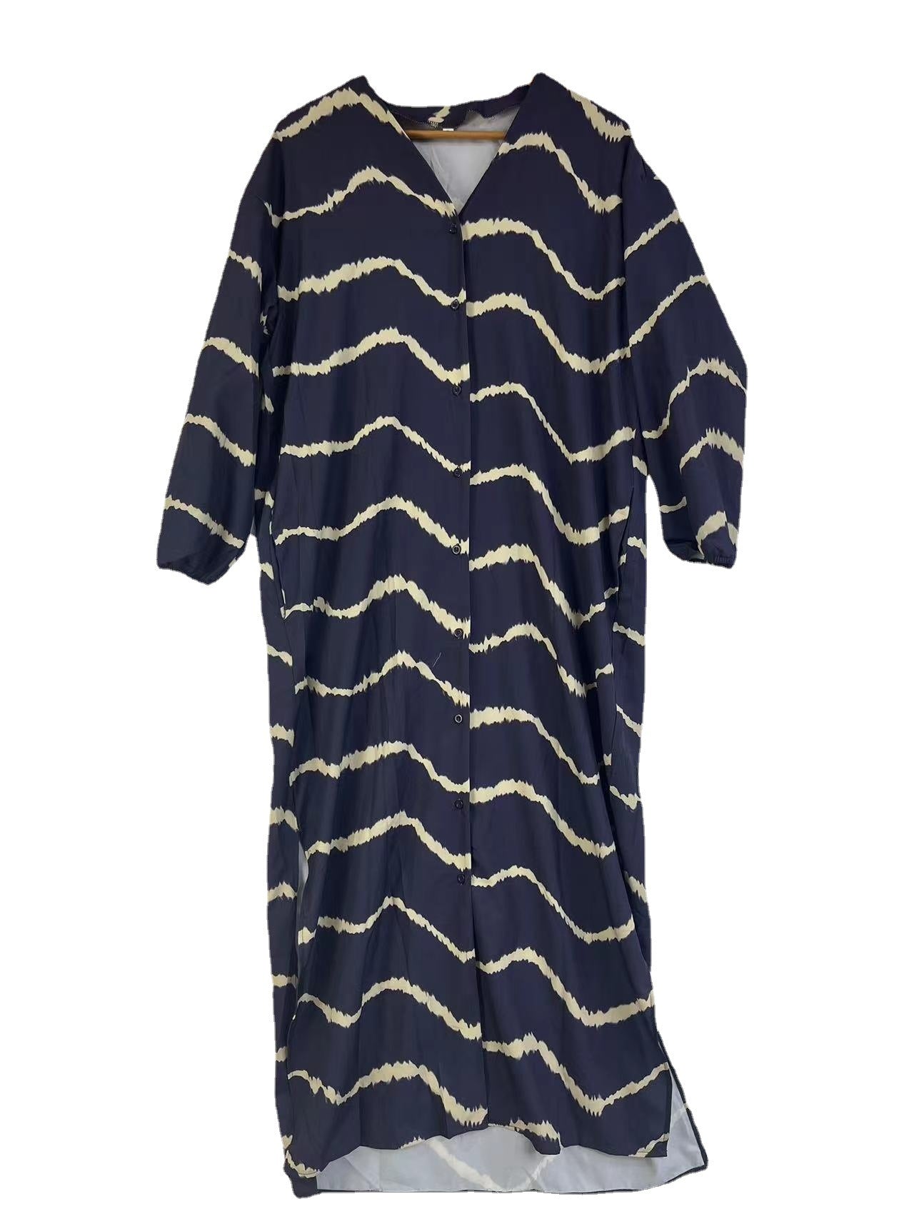 Boho-Kleid mit langen Ärmeln und Streifen