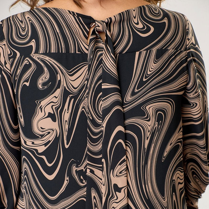 Dreiviertelärmeliges Maxikleid mit Marmordruck