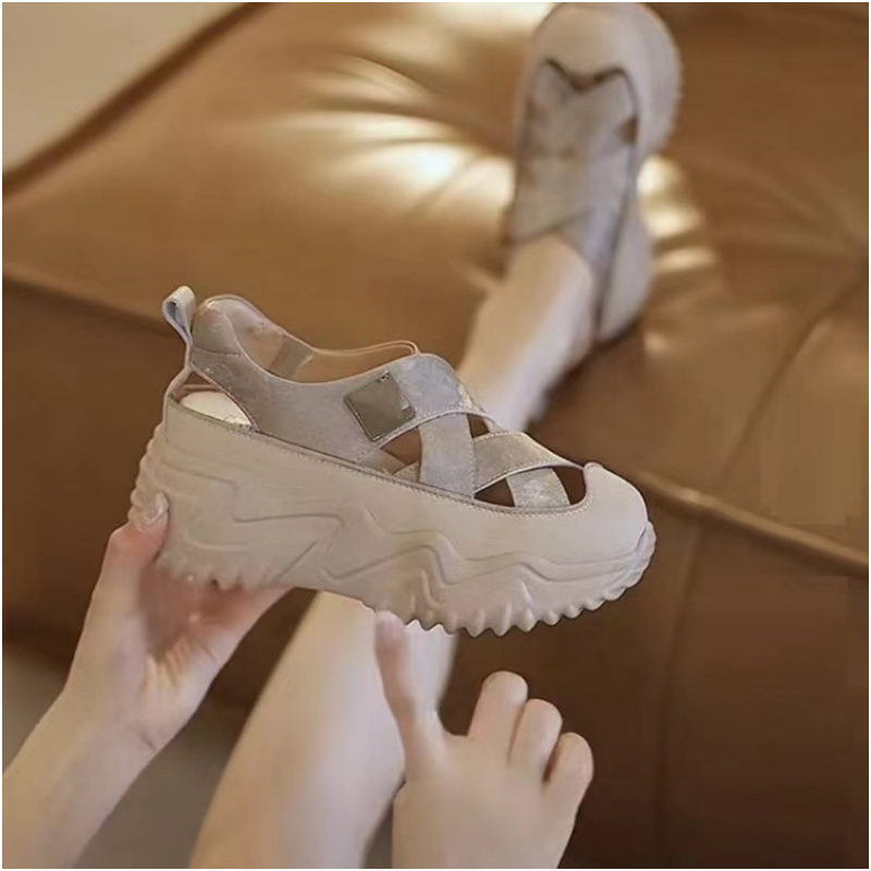 Hohlsandalen für Damen mit dicker Sohle