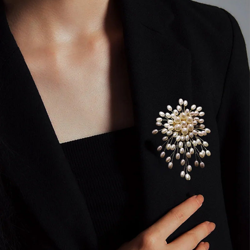 ✨Hochwertige, exquisite, handgefertigte Perlenbrosche für Damen