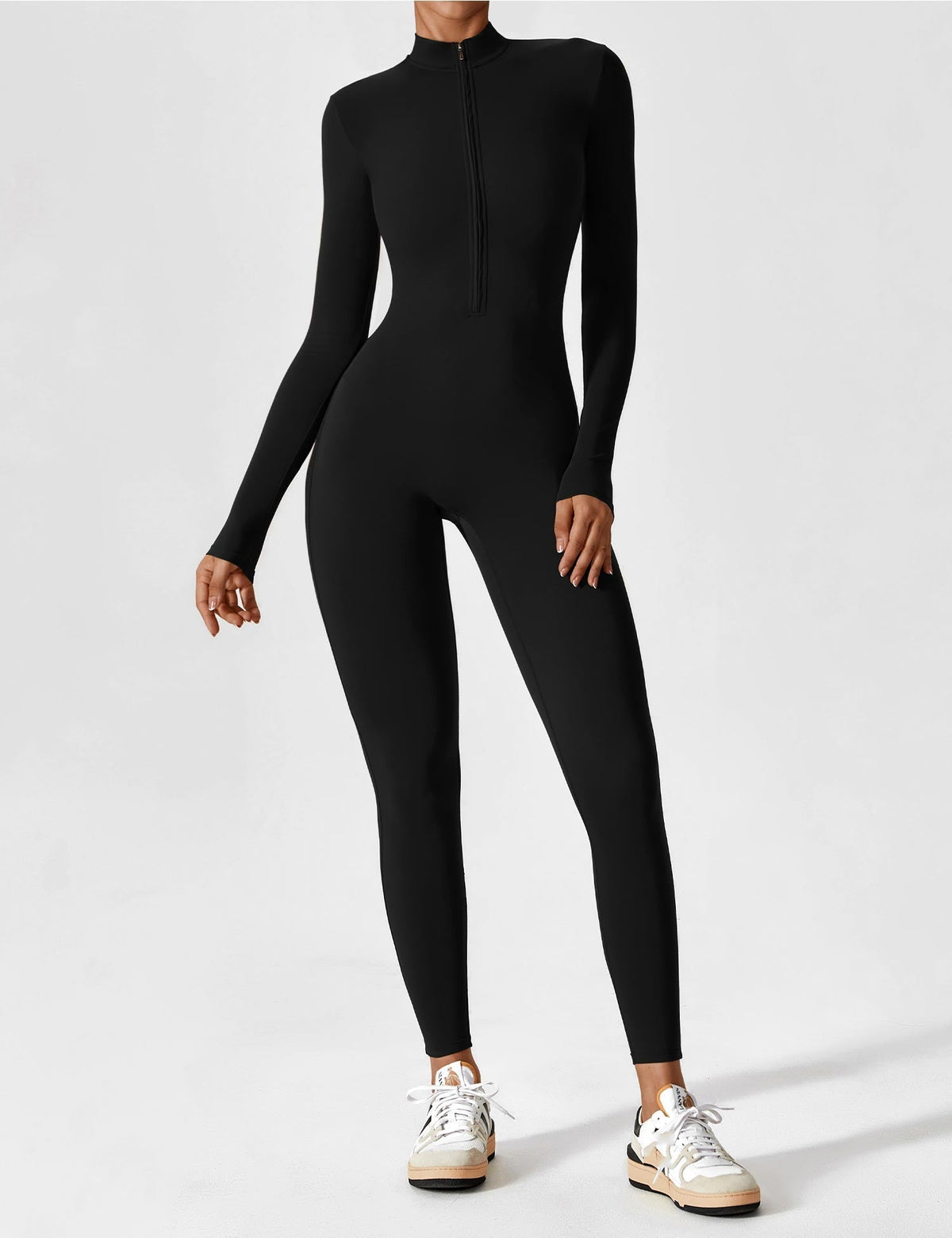 Jumpsuit mit langen Ärmeln und Reißverschluss