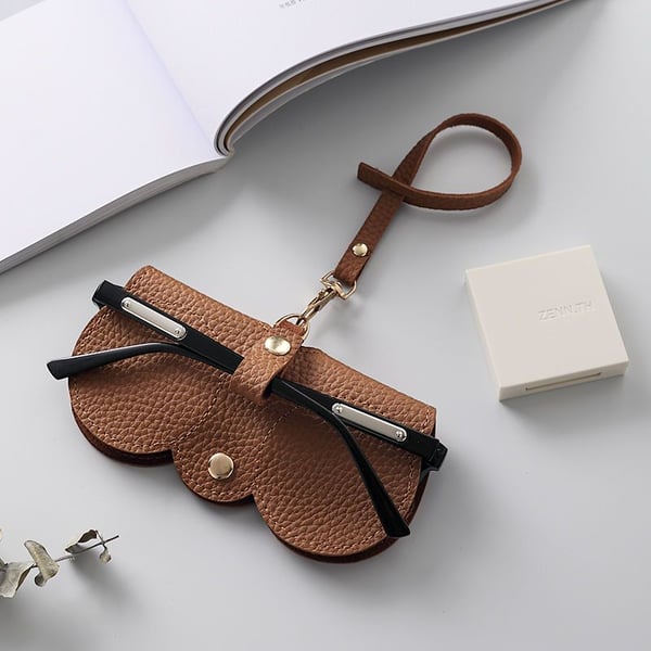 Kaufen Sie eins und erhalten Sie eins gratis✨Heißer Verkauf✨Sonnenbrillentasche aus weichem Leder👓️