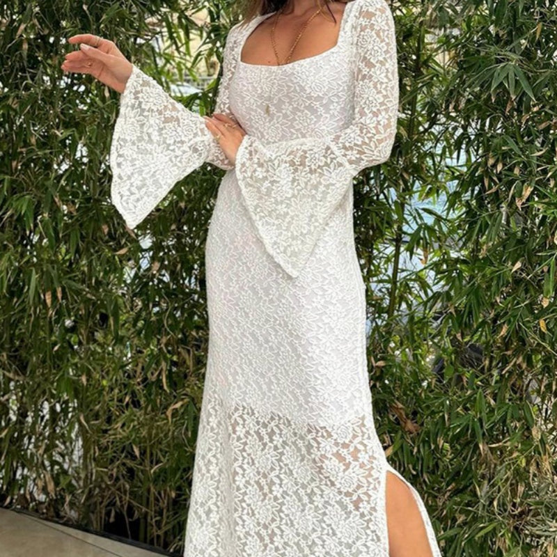 Spitzenkleid mit Trompetenärmel, Schlitzsaum und Taillenschnitt