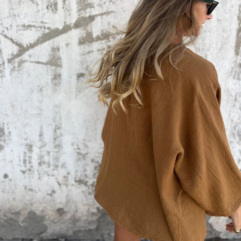 Leichter Damen-Cardigan mit tiefem V-Ausschnitt