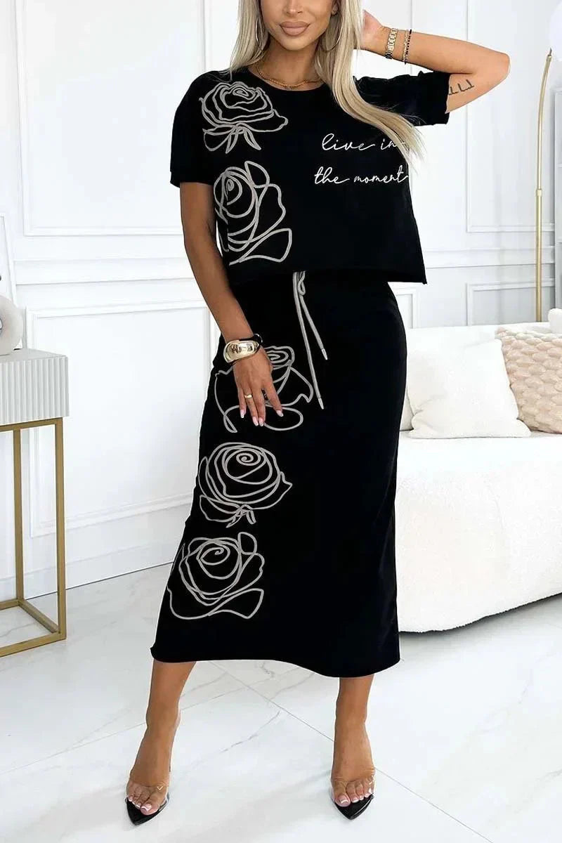 Lässiges T-Shirt mit Blumenmuster und Bustier-Rock für Frauen