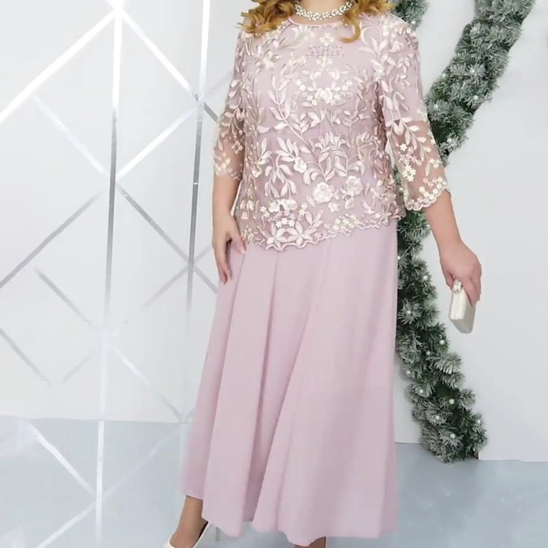Kleid Set in großen Größen mit besticktem Überwurf