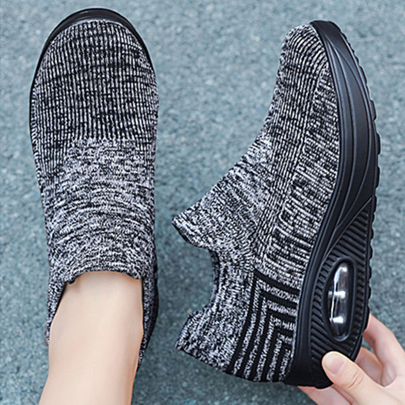Luftgepolsterte Slip-On-Sneakers für Frauen
