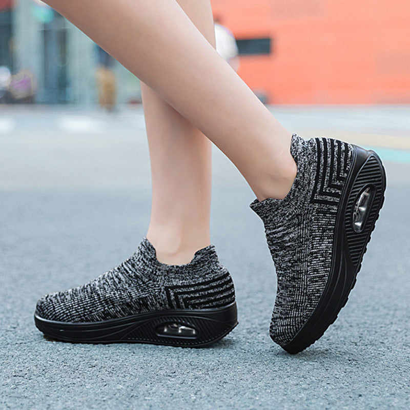 Luftgepolsterte Slip-On-Sneakers für Frauen