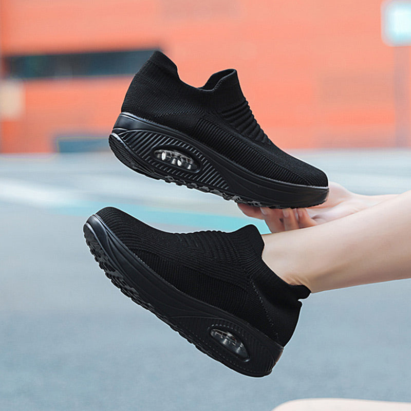 Luftgepolsterte Slip-On-Sneakers für Frauen