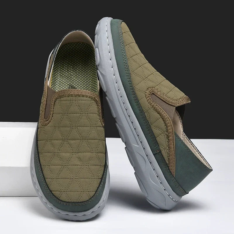 Lässige, bequeme Schlupfschuhe für Herren