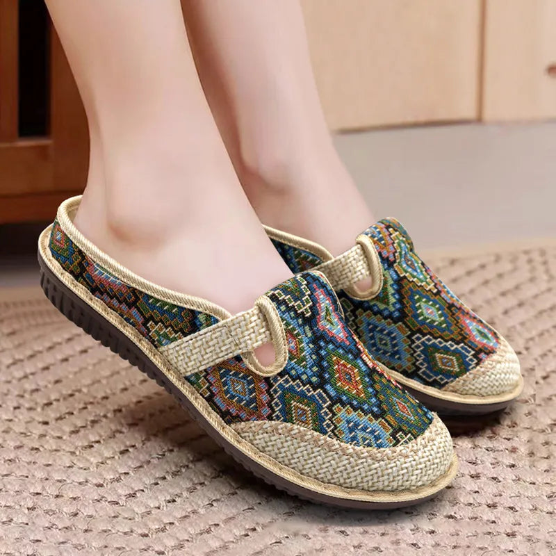 Handgefertigte Ethno-Slipper