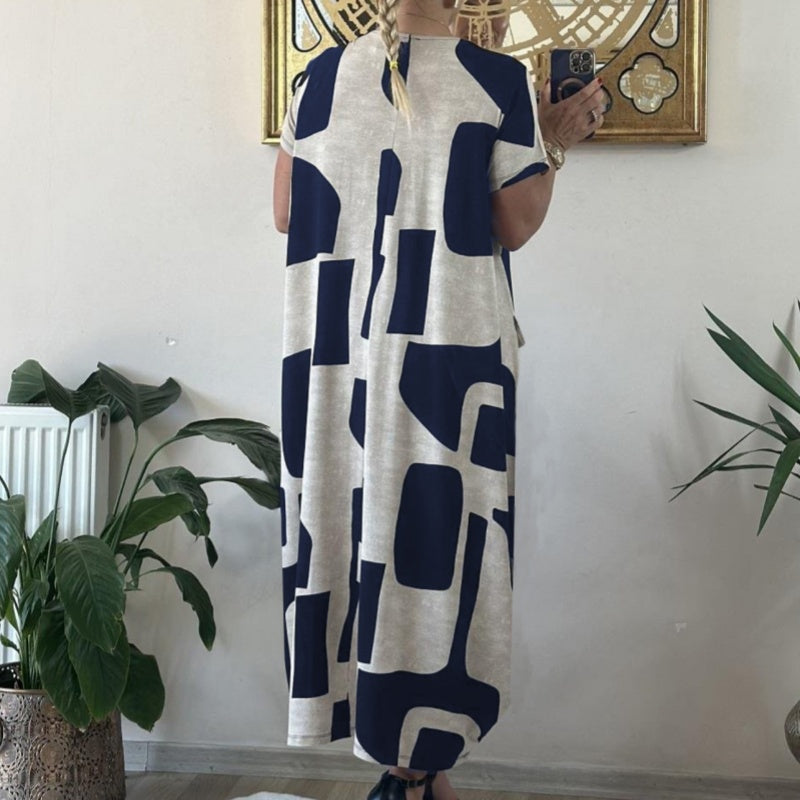 Trendiges Damenkleid mit Print, kurzen Ärmeln und lockerem Schnitt