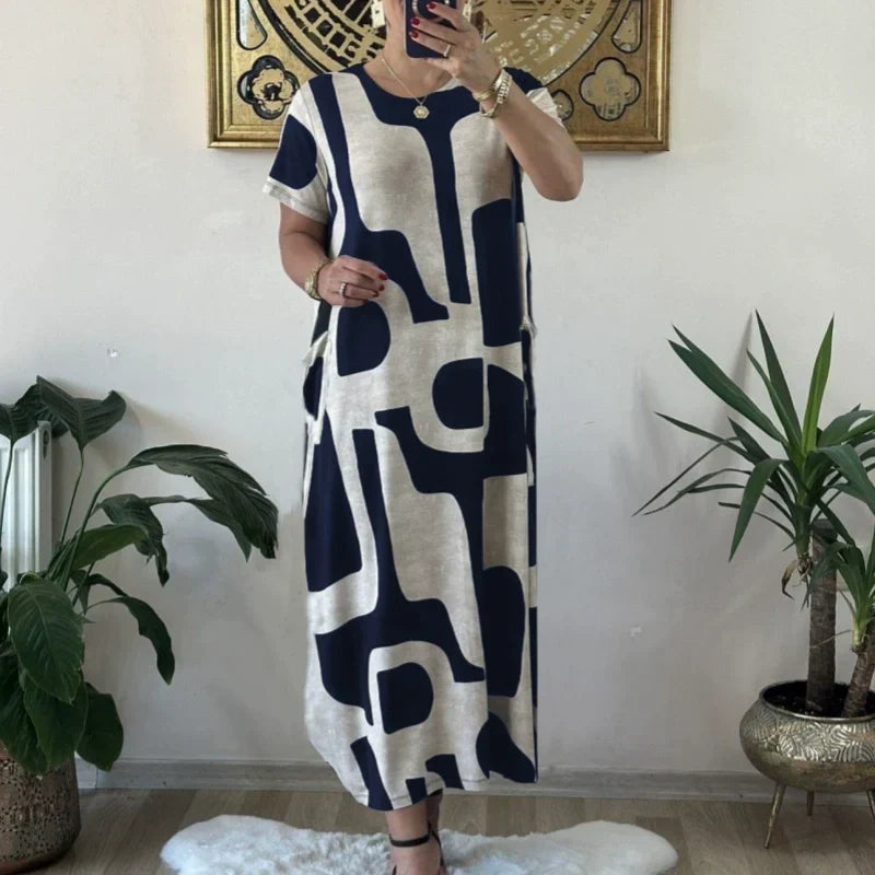 Trendiges Damenkleid mit Print, kurzen Ärmeln und lockerem Schnitt