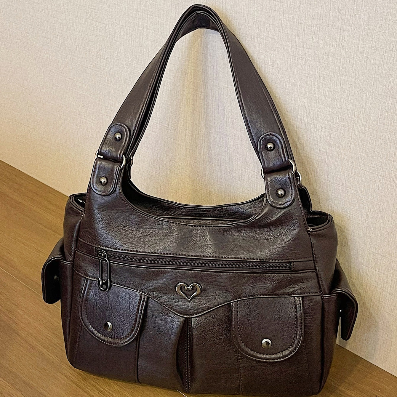 Damen-Tragetasche aus weichem Leder mit mehreren Taschen