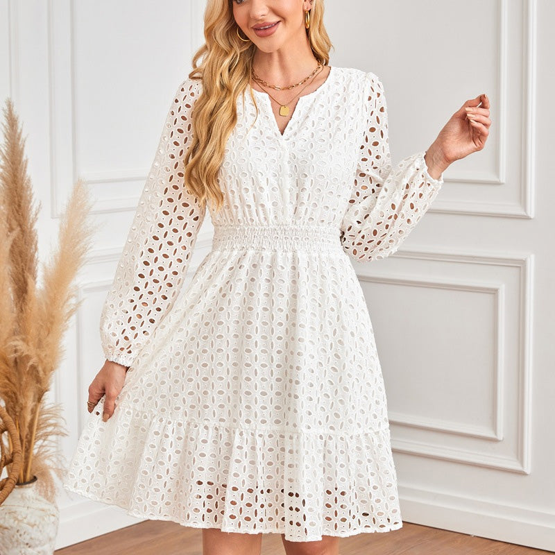 Langarmkleid mit V-Ausschnitt und Lochmuster für Damen