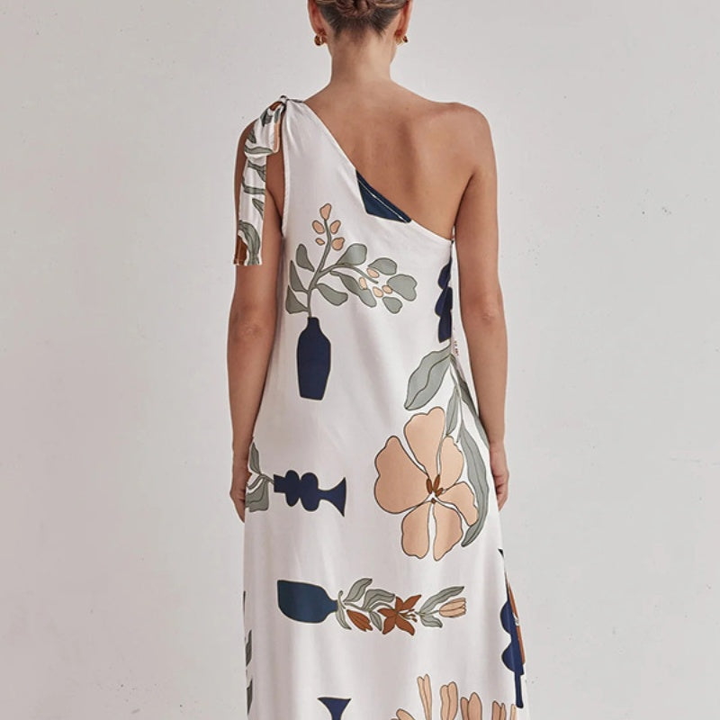 Elegantes Schrägschulter-Blumenkleid mit Taschen