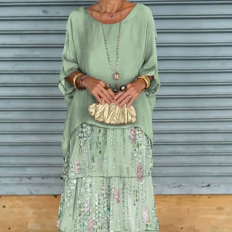 Elegantes Lagenkleid aus Netzstoff mit Rundhalsausschnitt und Blumenmuster