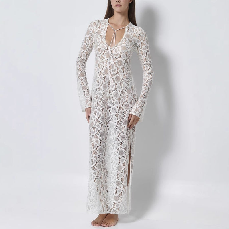 Elegantes transparentes Midikleid mit U-Ausschnitt und floraler Spitze