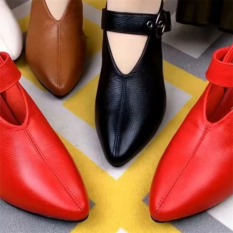 Damen-Schuhe mit Blockabsatz und spitzer Zehenpartie