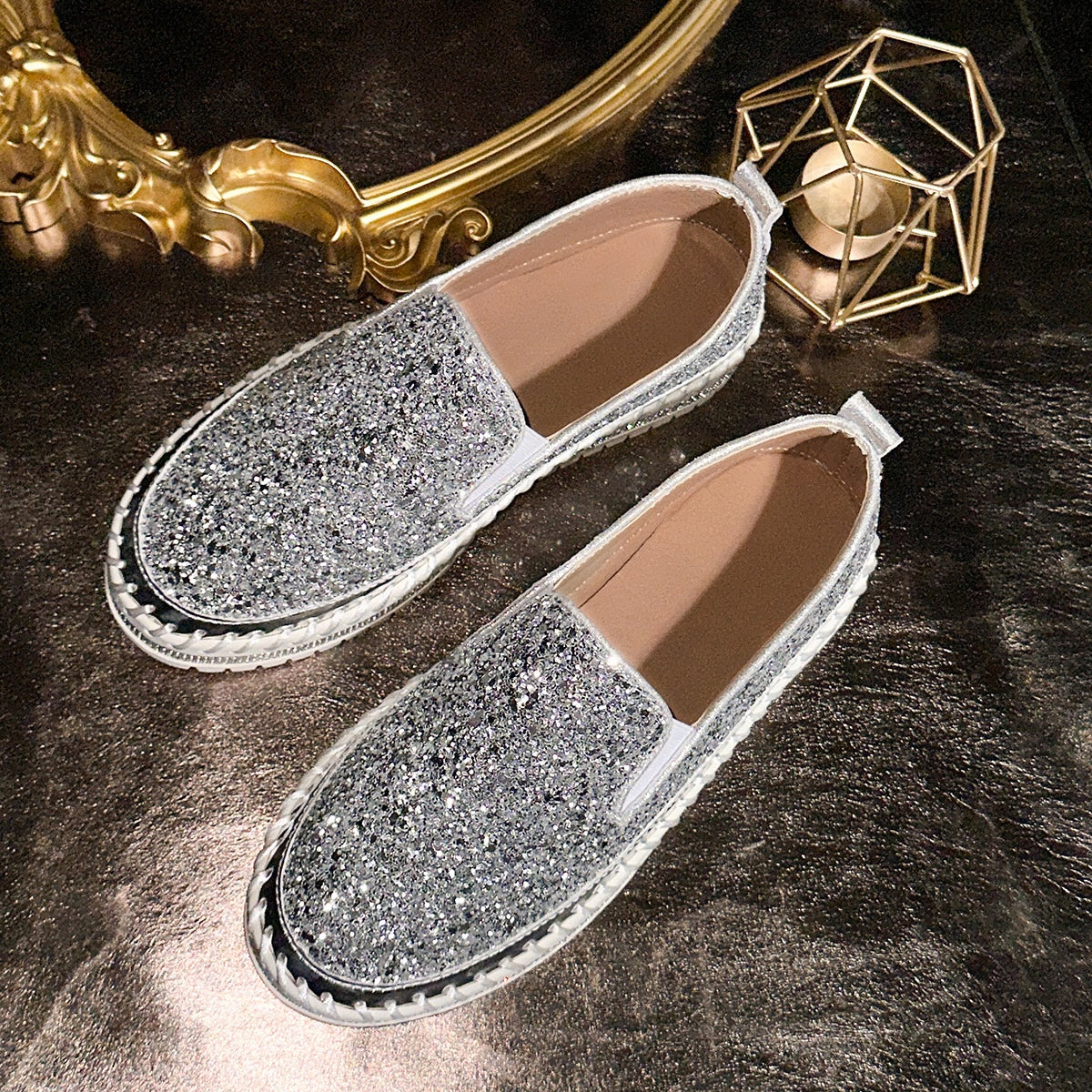 Lässige, bequeme Slipper für Damen