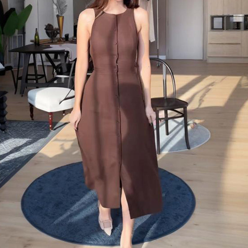 Elegantes ärmelloses Damenkleid mit Knopfleiste vorne und Bindegürtel