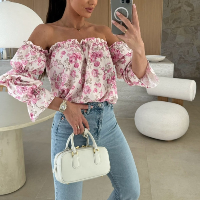 Geblümtes, gesmoktes Off-Shoulder-Top