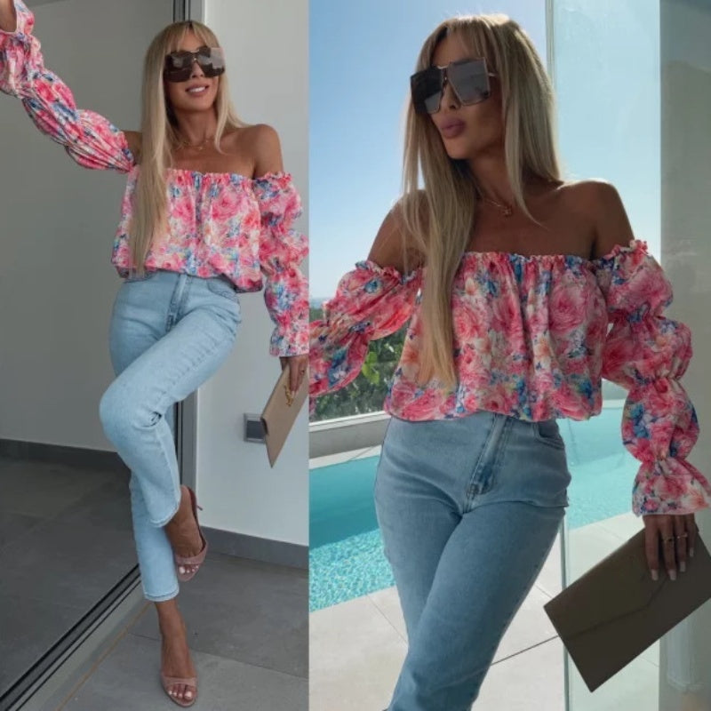 Geblümtes, gesmoktes Off-Shoulder-Top