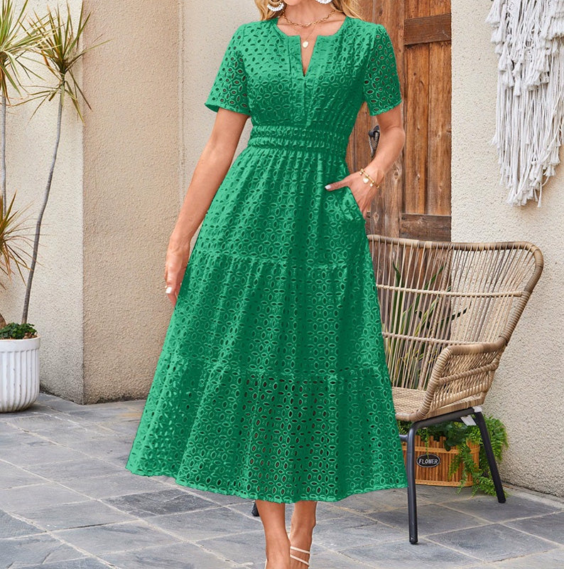 Elegantes Damen Kleid mit V-Ausschnitt und Ösen