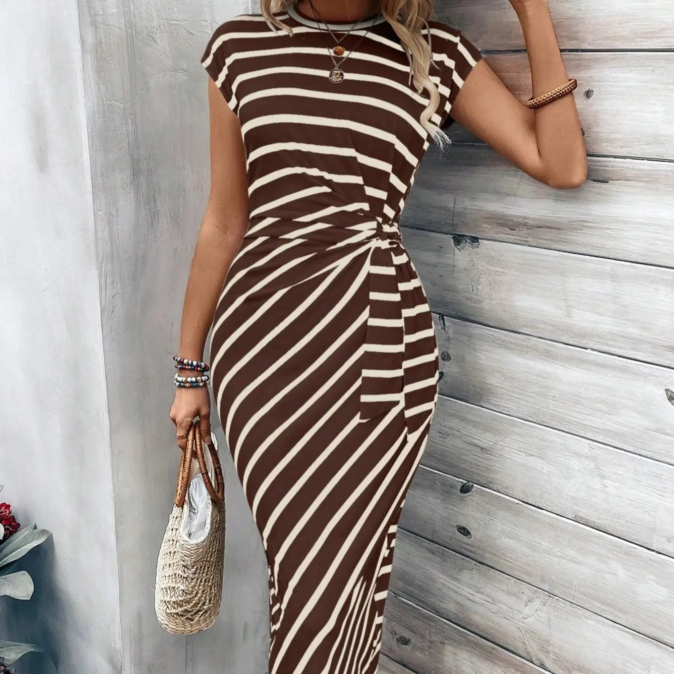 🔥Gestreiftes Kleid mit Bindegürtel für Frauen