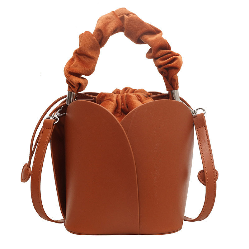 Handgefertigte Beuteltasche aus Leder mit Kordelzug für Damen