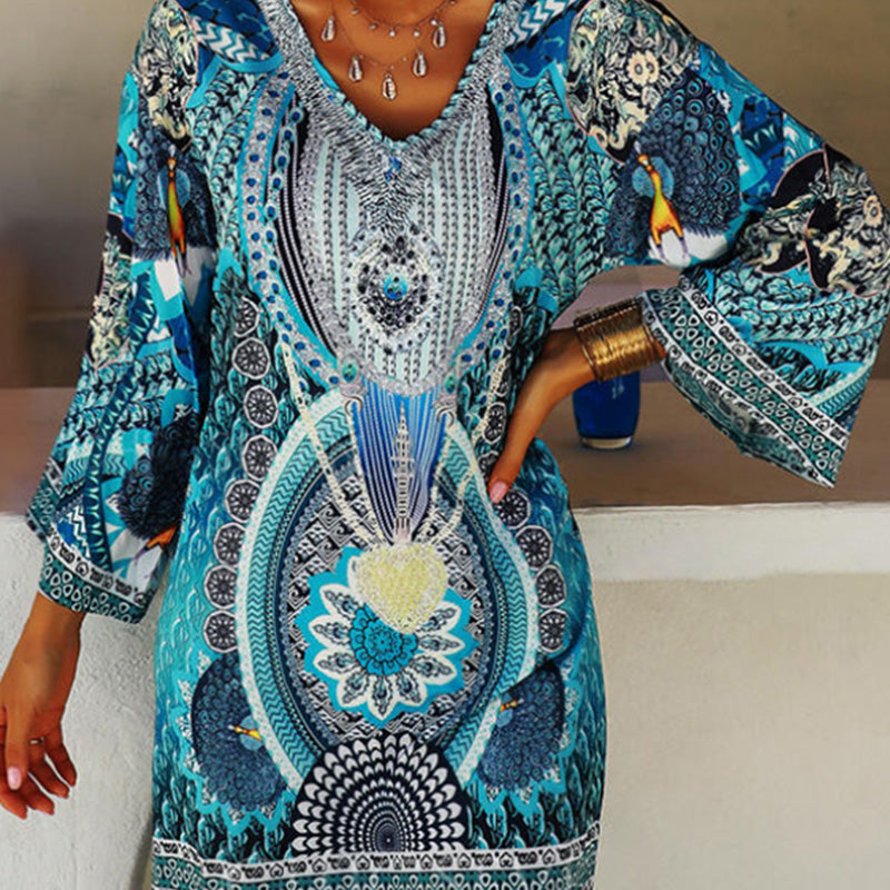 Damenkleid mit V-Ausschnitt und langen Ärmeln im Bohemian-Print