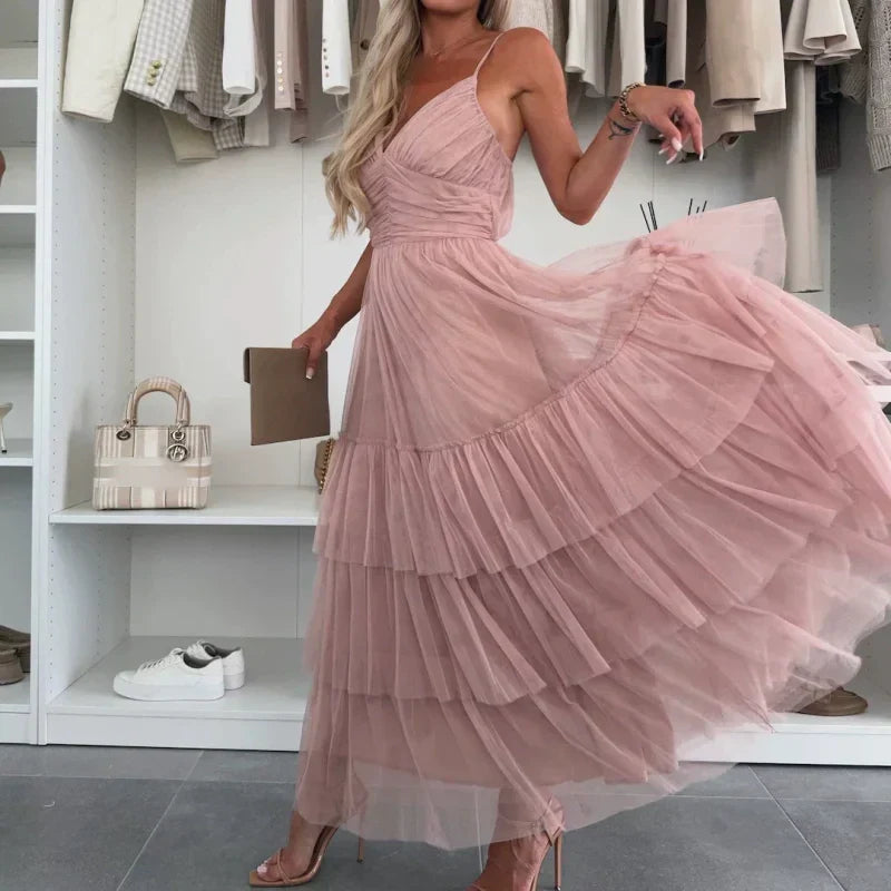 Damen Elegantes Tüll-Maxikleid mit Stufen und Spaghettiträgern