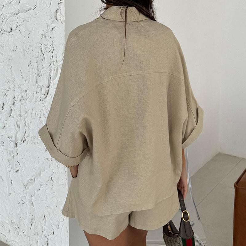 Lässiges Damen-Set aus Reverstop und Shorts mit hoher Taille